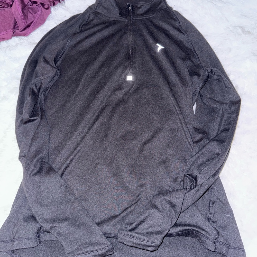 Old Navy Black Long-Sleeve Quarter Zip Pullover